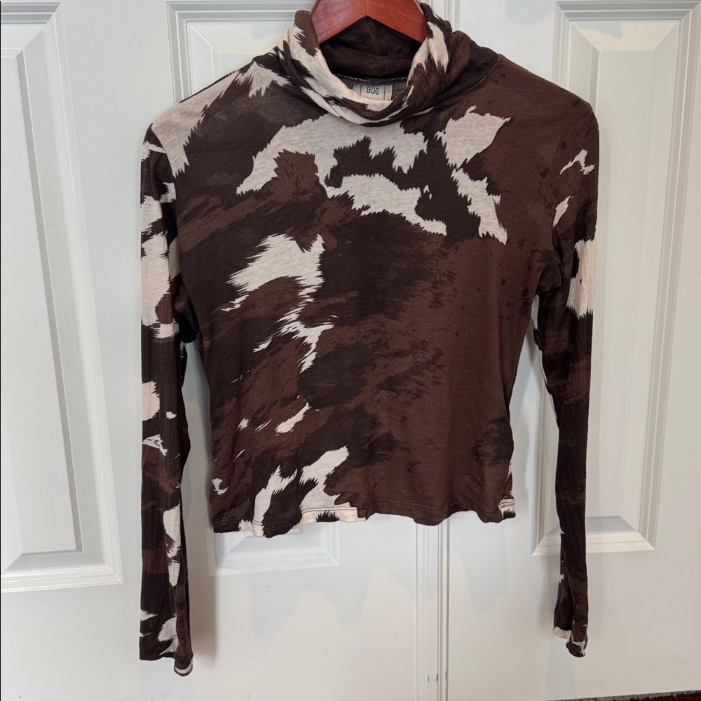 BDG Cute Brown and Cream cow print turtleneck